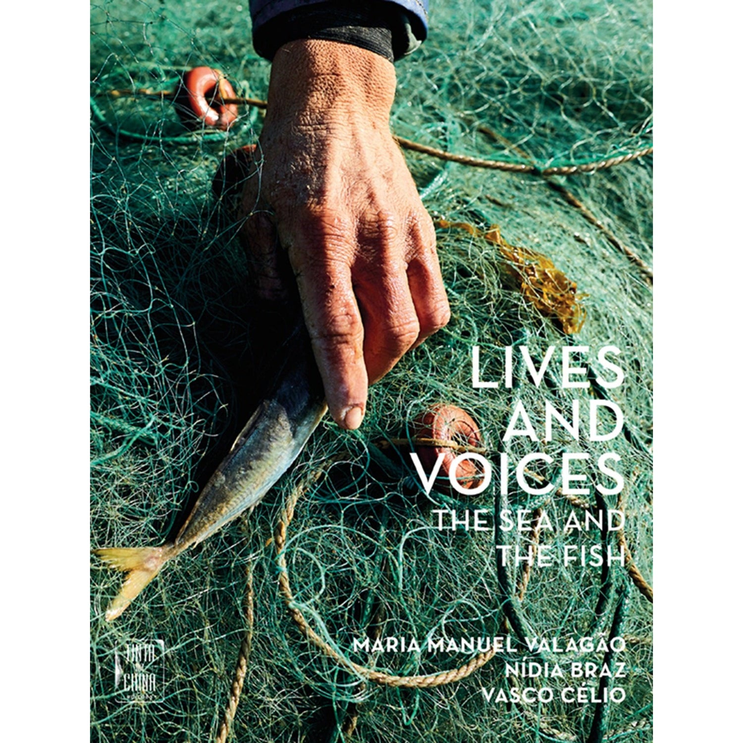 Lives and Voices de Maria Manuel Valagão