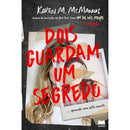 Dois Guardam Um Segredo de Karen M. McManus